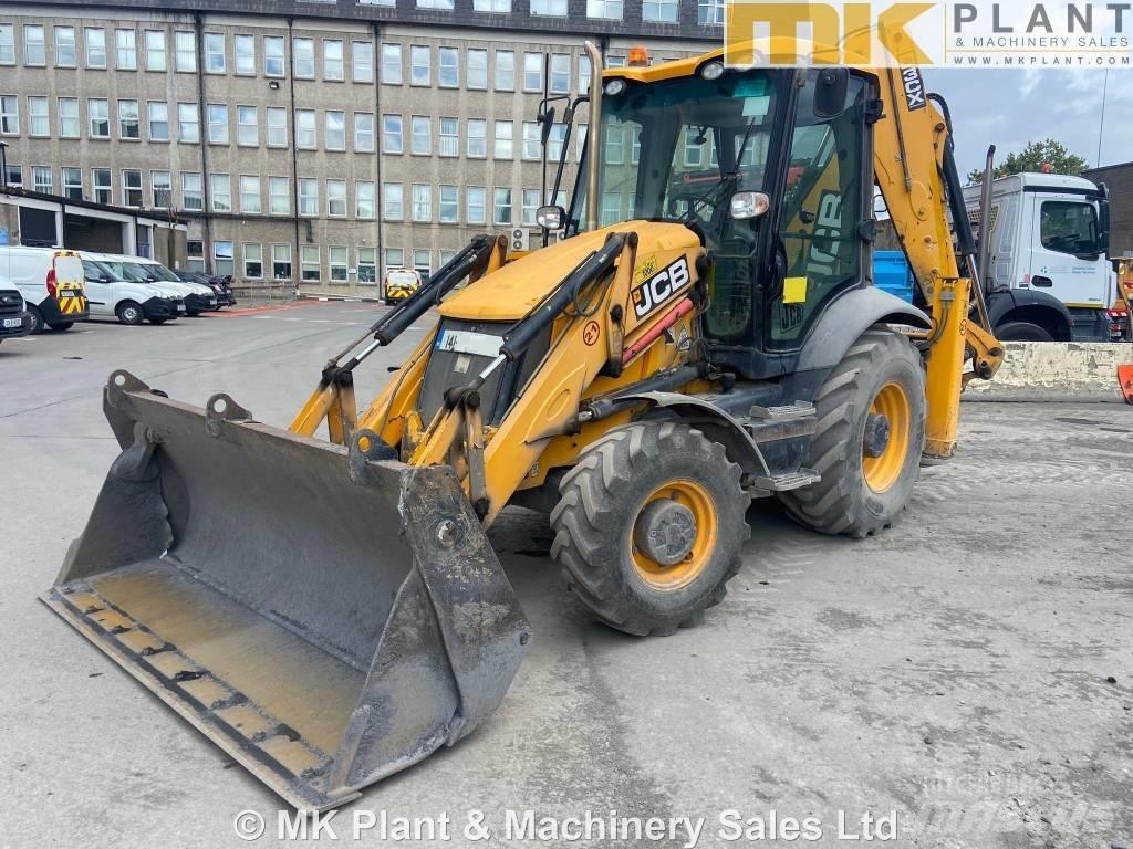 JCB 3 CX Backhoe loaders
