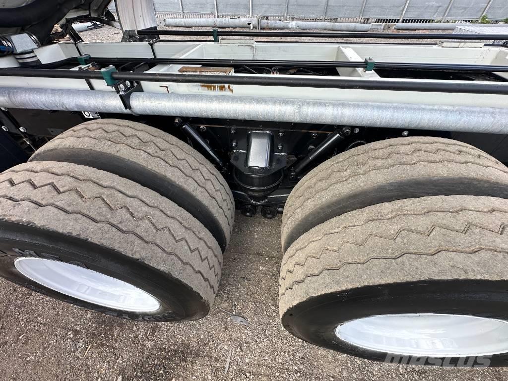 Kenworth T 400 Combi / vacuum trucks