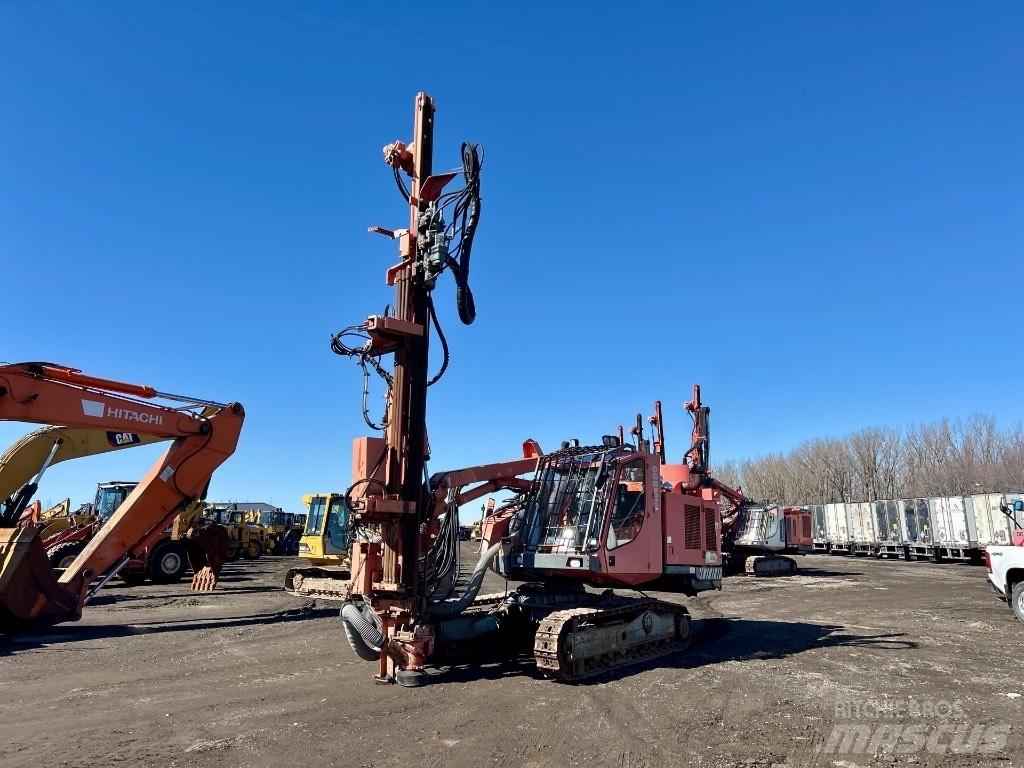 Sandvik DX 800 Surface drill rigs