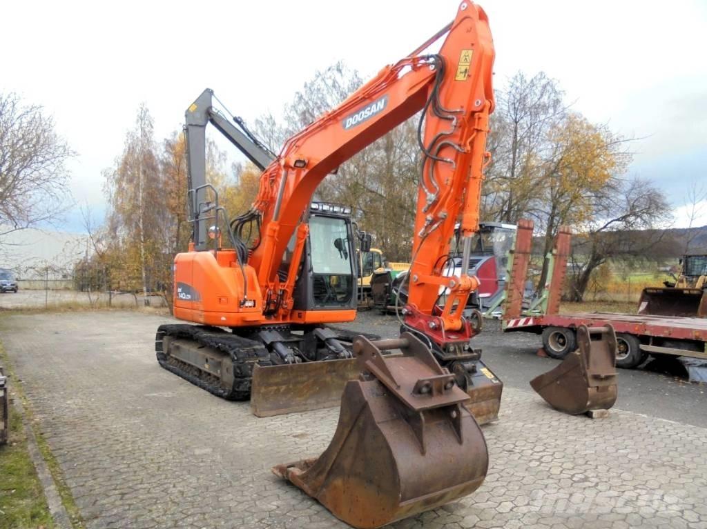Doosan DX 140 LCR-3 Crawler excavators