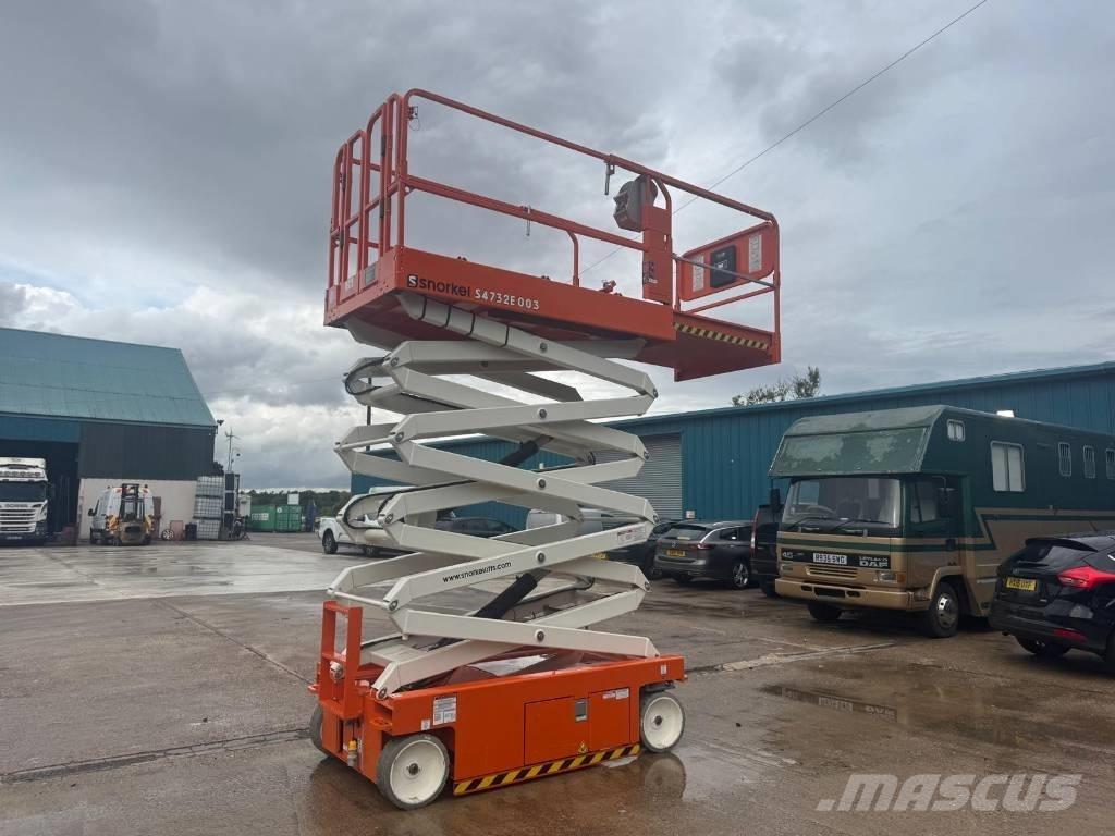 Snorkel S 4732 E Scissor lifts