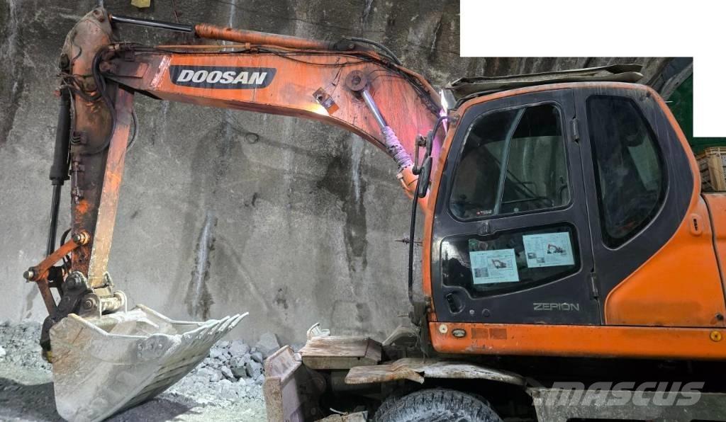 Doosan DX 210 W Wheeled excavators