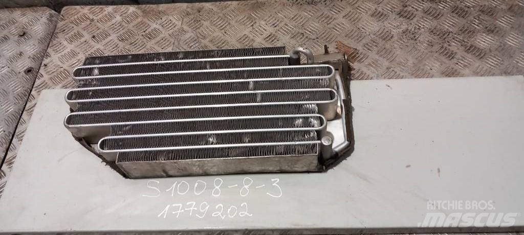 Scania R 440.    1779202 Radiators