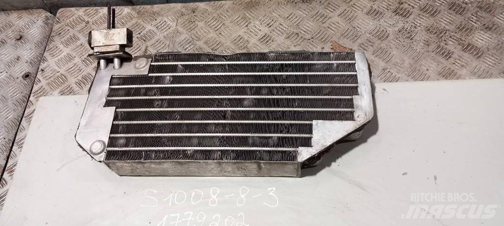 Scania R 440.    1779202 Radiators