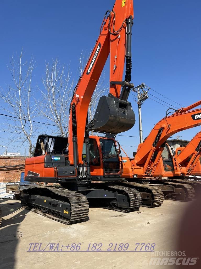 Doosan DX225 Crawler excavators