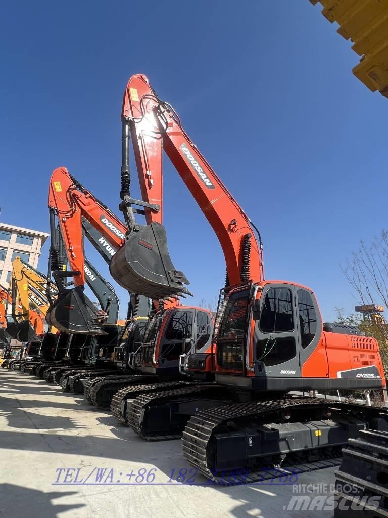 Doosan DX225 Crawler excavators
