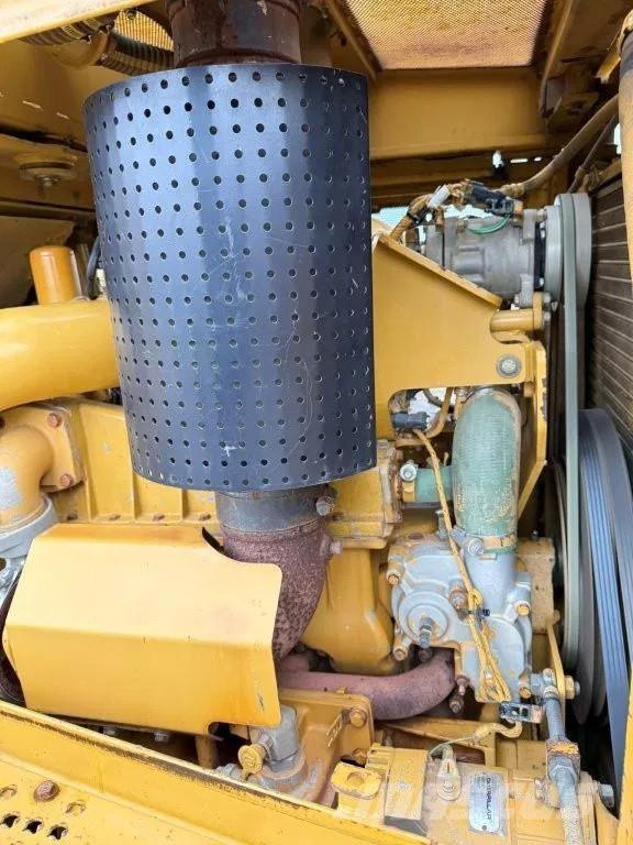 CAT D7R Crawler dozers