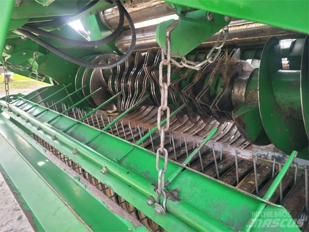 John Deere RBP 990 Round balers