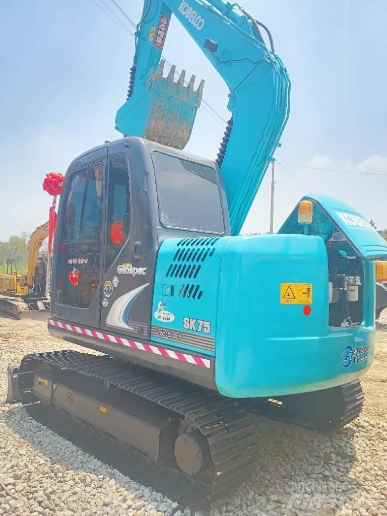 Kobelco sk75-8 Crawler excavators