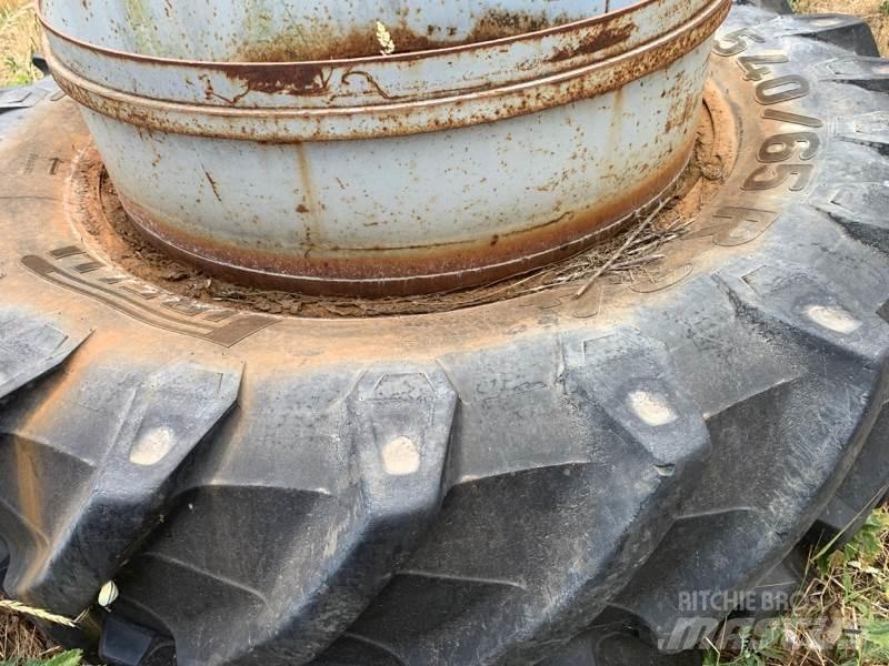 Pirelli 540/65R34 Agriculture - Others