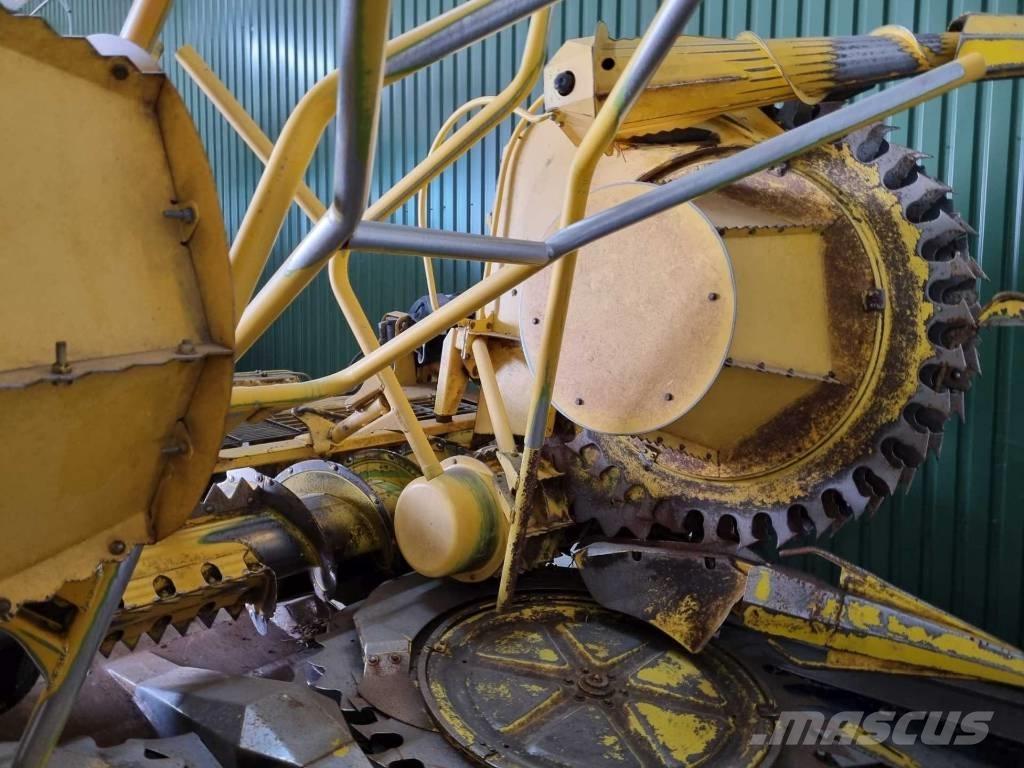 New Holland FR 9050 Self-propelled foragers