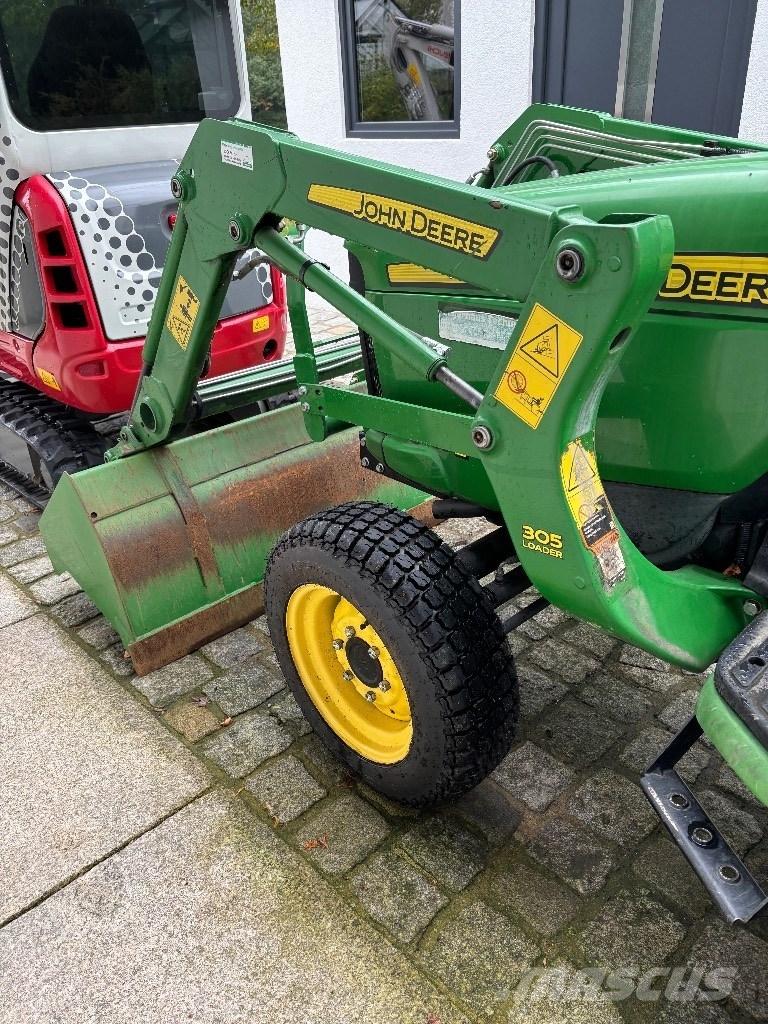 John Deere 3036 E Compact tractors