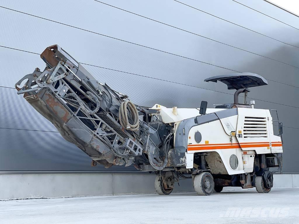 Wirtgen W 100 F Asphalt cold milling machines