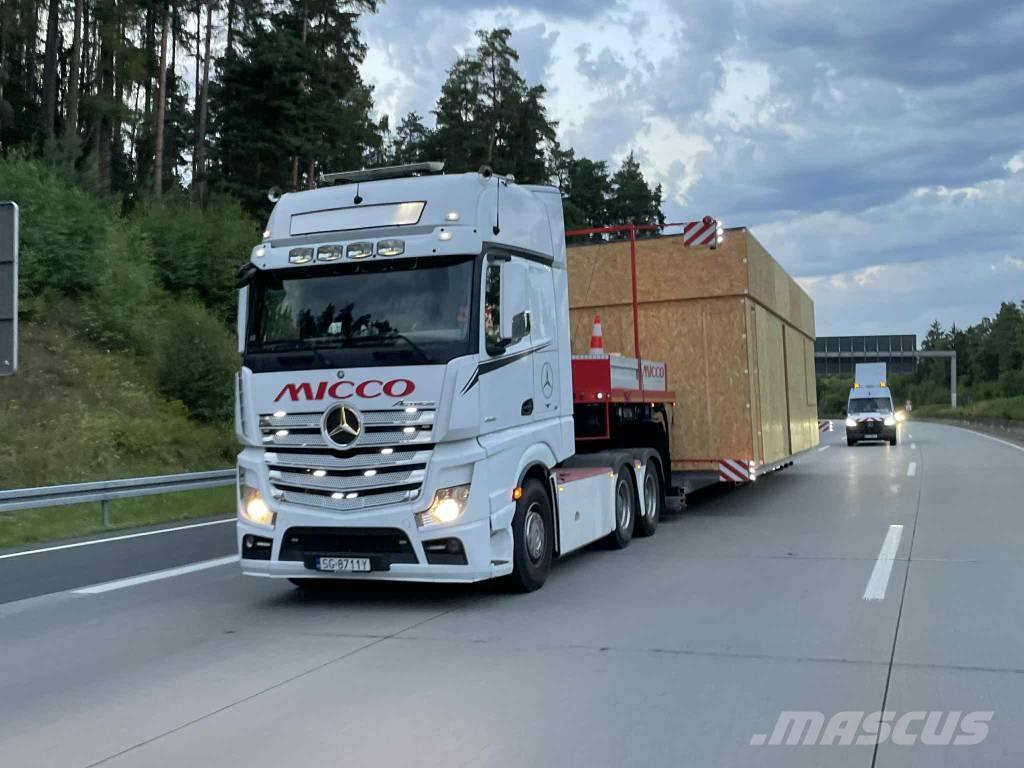 Mercedes-Benz Actros Tractor Units