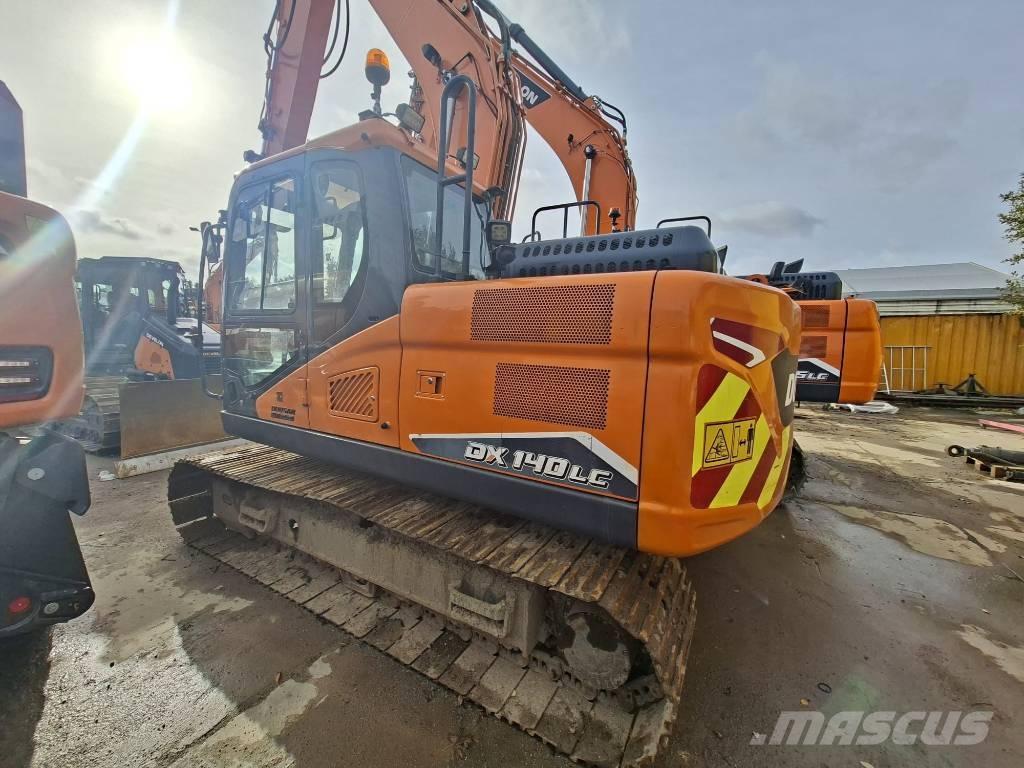 Doosan DX 140 LC Crawler excavators