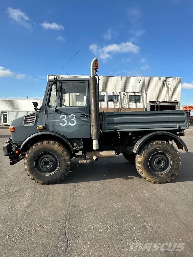 Unimog U 1400 Tractor Units