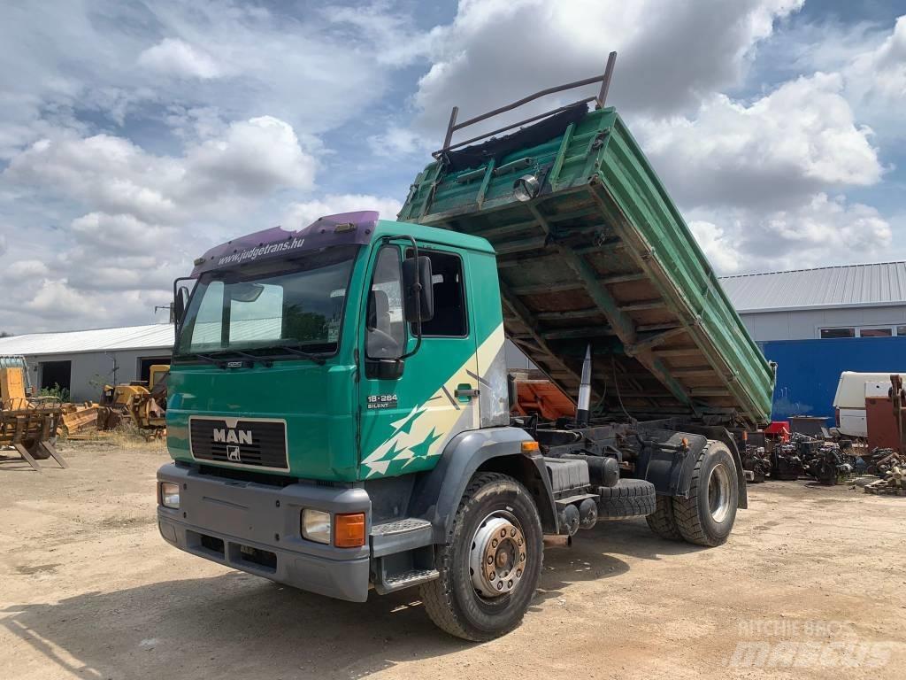MAN 18.246 Tipper trucks