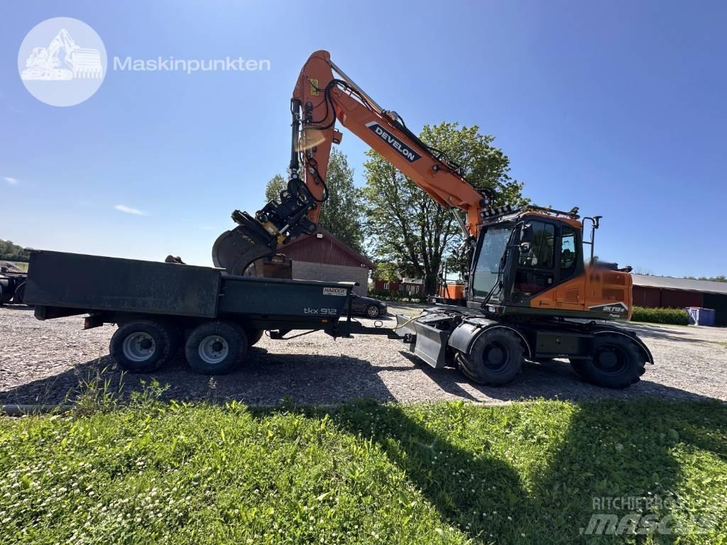 Develon DX 170 W-7 Wheeled excavators