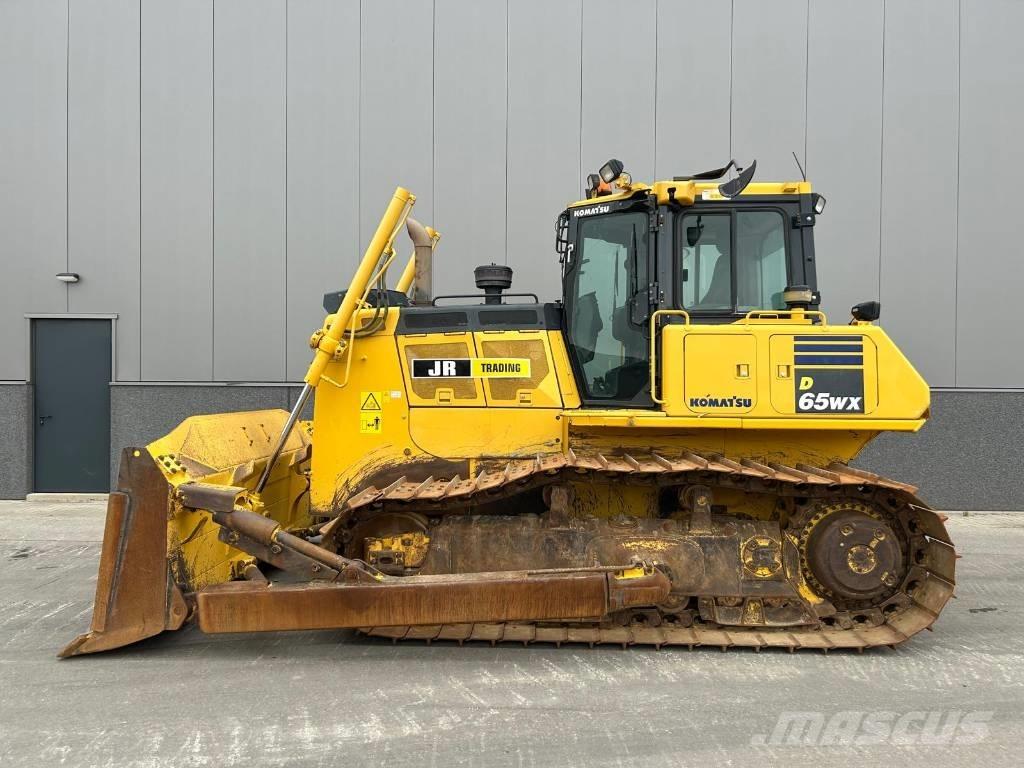 Komatsu D 65 WX-18 Crawler dozers