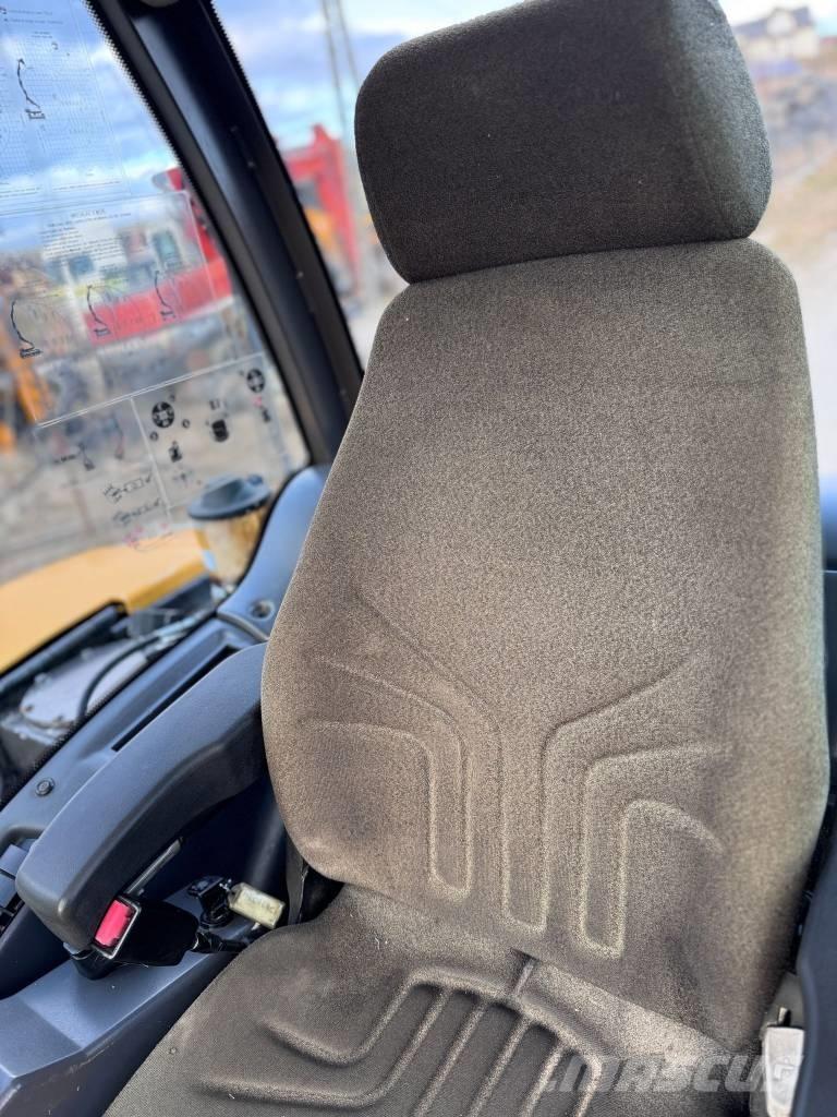 Mecalac 8 MCR Midi excavators  7t - 12t