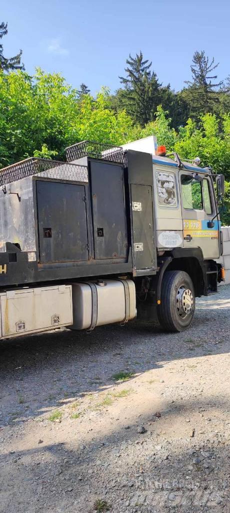 MAN 26.422 Flatbed / Dropside trucks