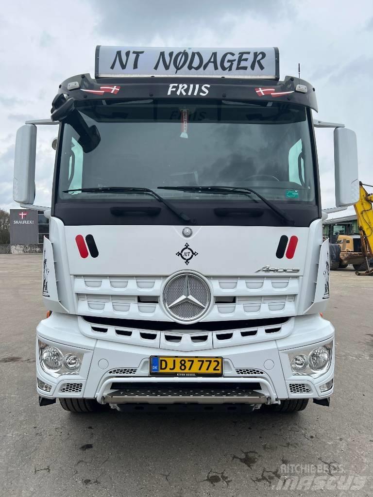 Mercedes-Benz 3246 Crane trucks
