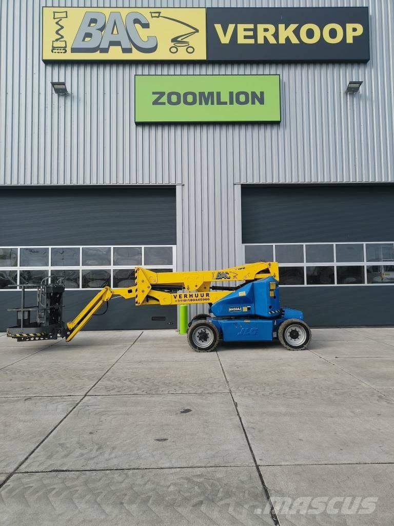 JLG M 450 AJ Articulated boom lifts