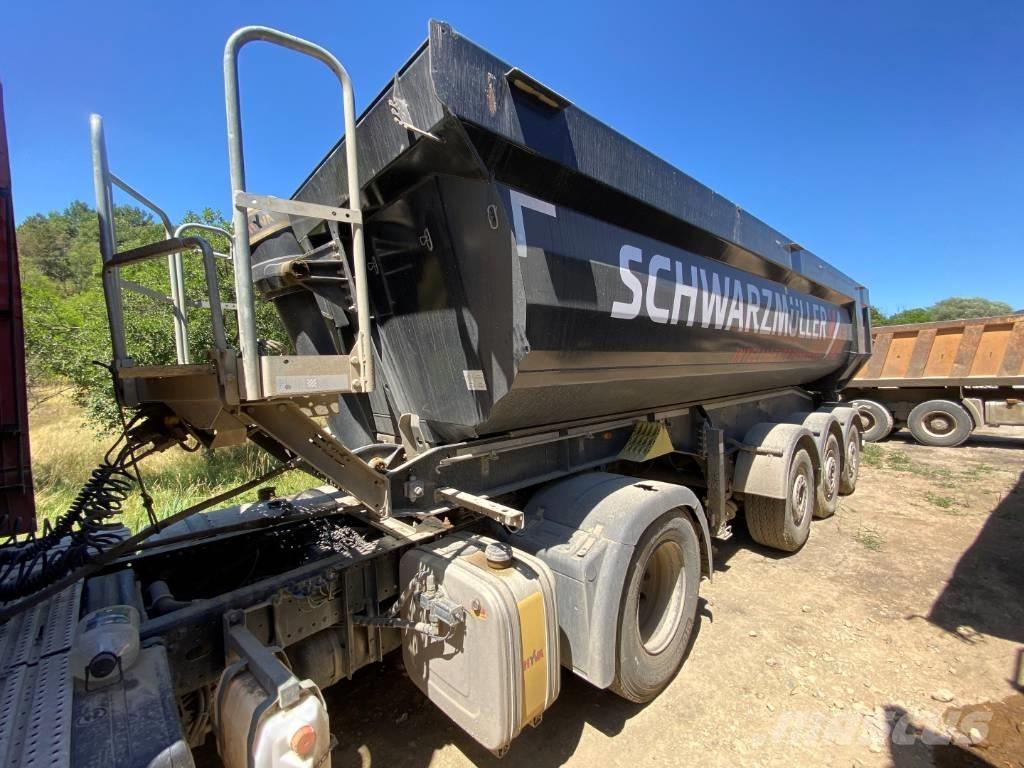 Schwarzmüller SK Tipper semi-trailers