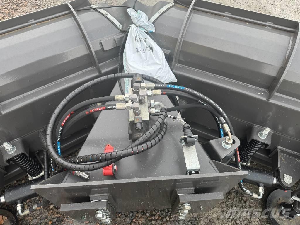 Pronar PUV 3300 Snow blades and plows