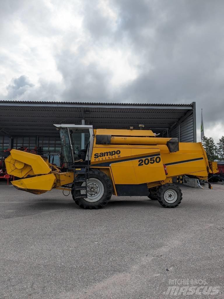 Sampo-Rosenlew 2050 Combine harvesters