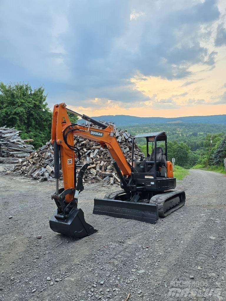 Doosan DX 50 Z Crawler excavators