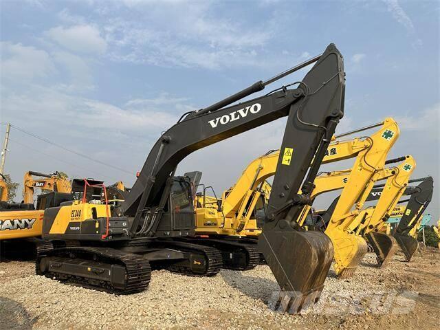 Volvo EC240 Crawler excavators
