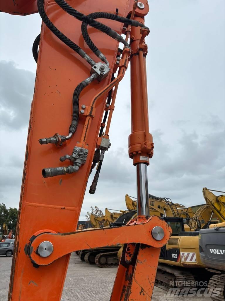 Doosan DX 190 W Wheeled excavators