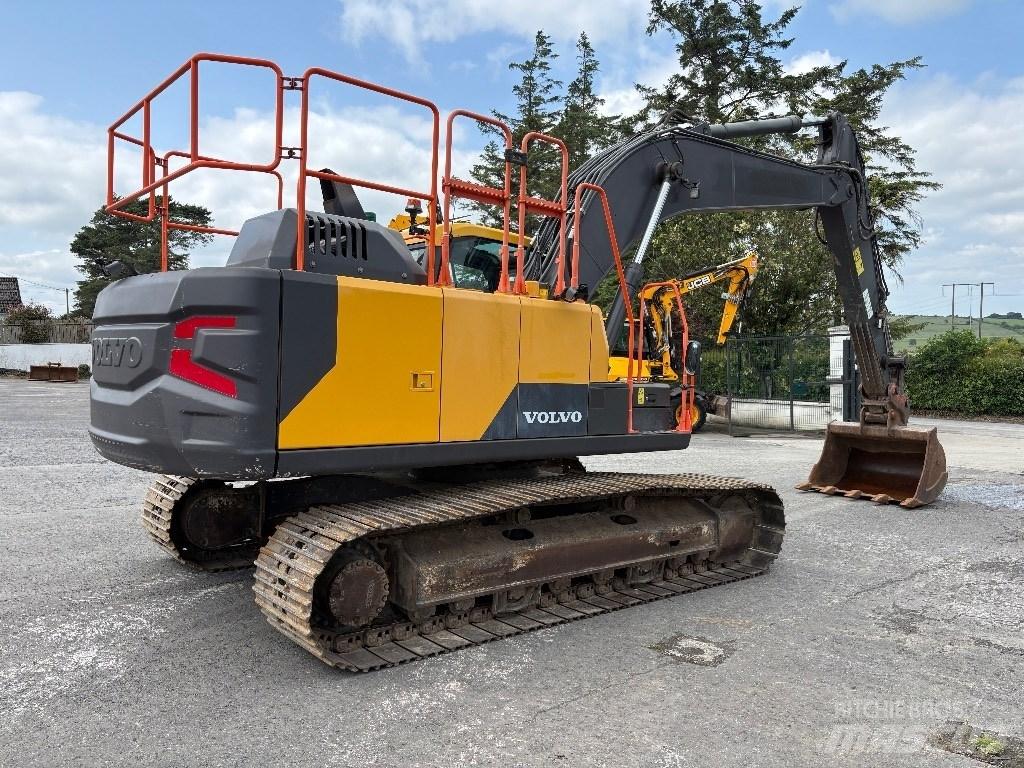 Volvo EC 200 Crawler excavators
