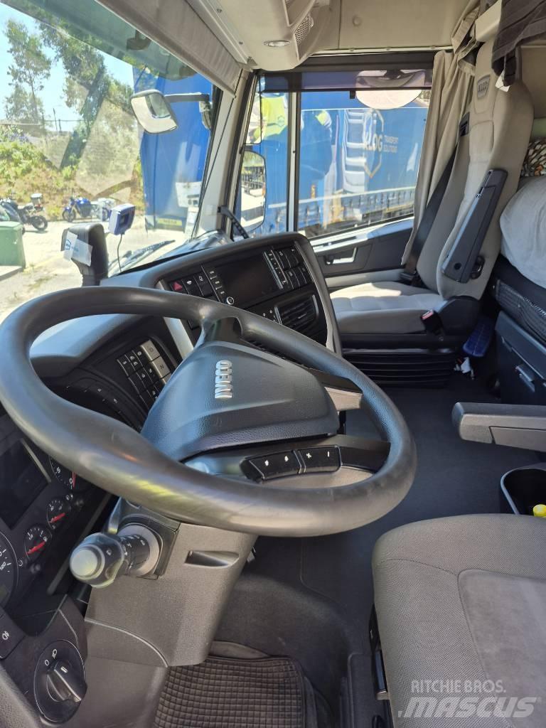 Iveco Stralis 460 Tractor Units