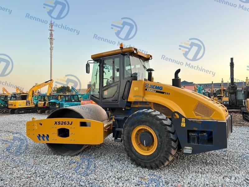XCMG XS263J Single drum rollers