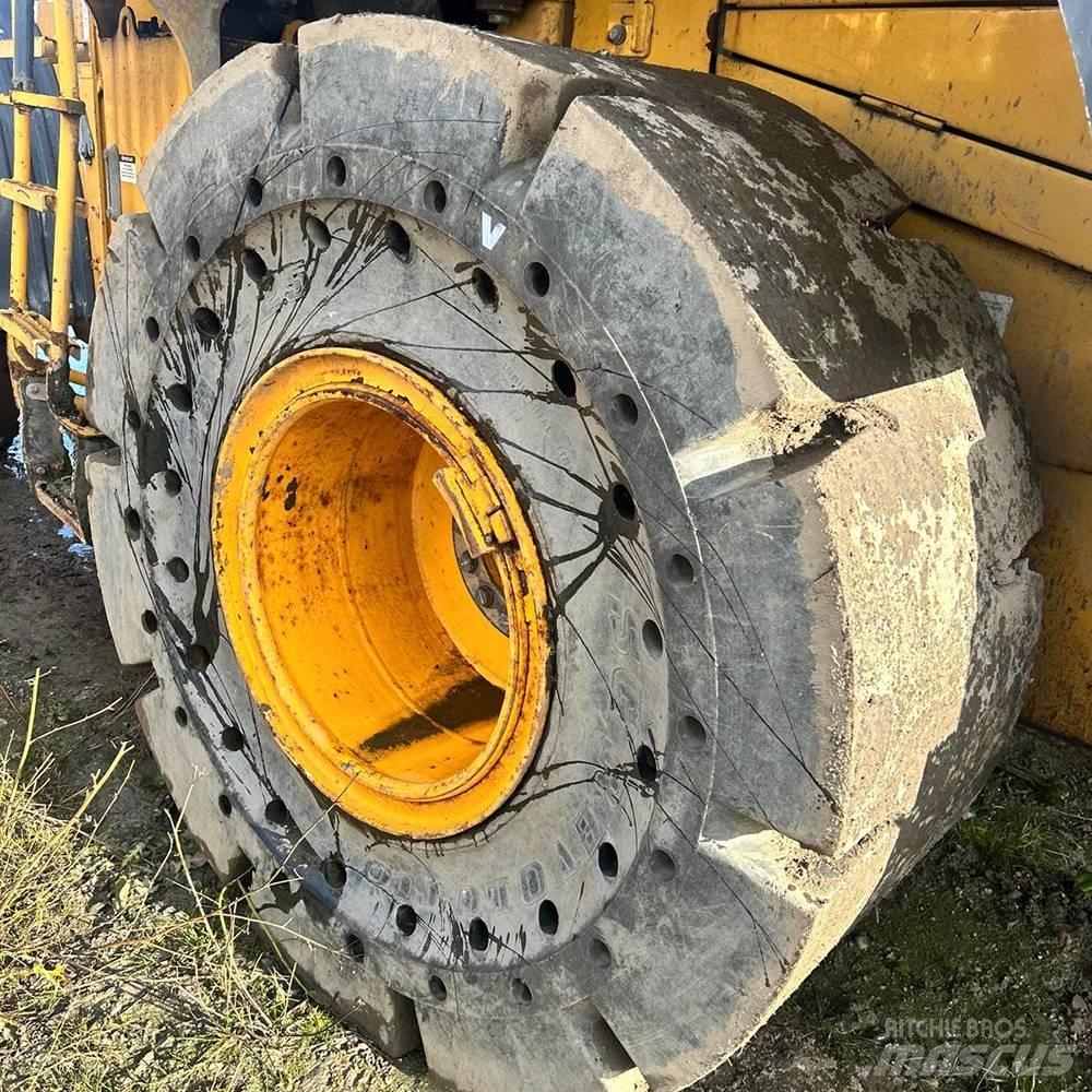 Bell 2106 Wheel loaders