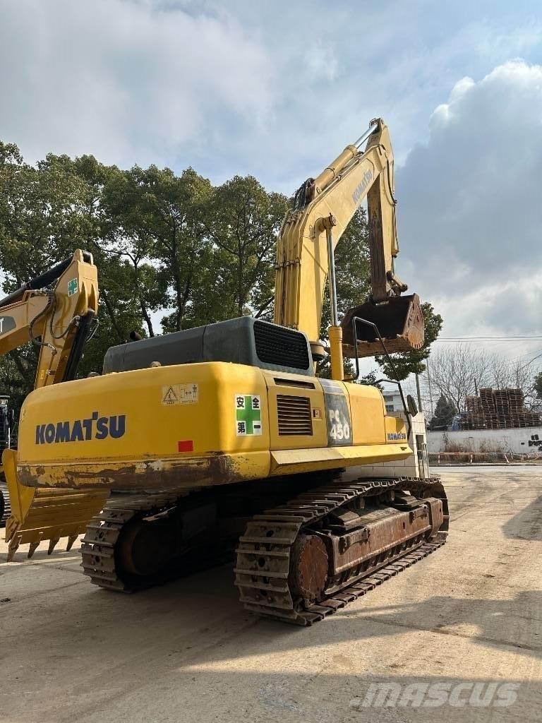 Komatsu PC 450-8 Crawler excavators