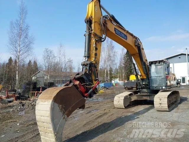 Hyundai HX300 L Crawler excavators