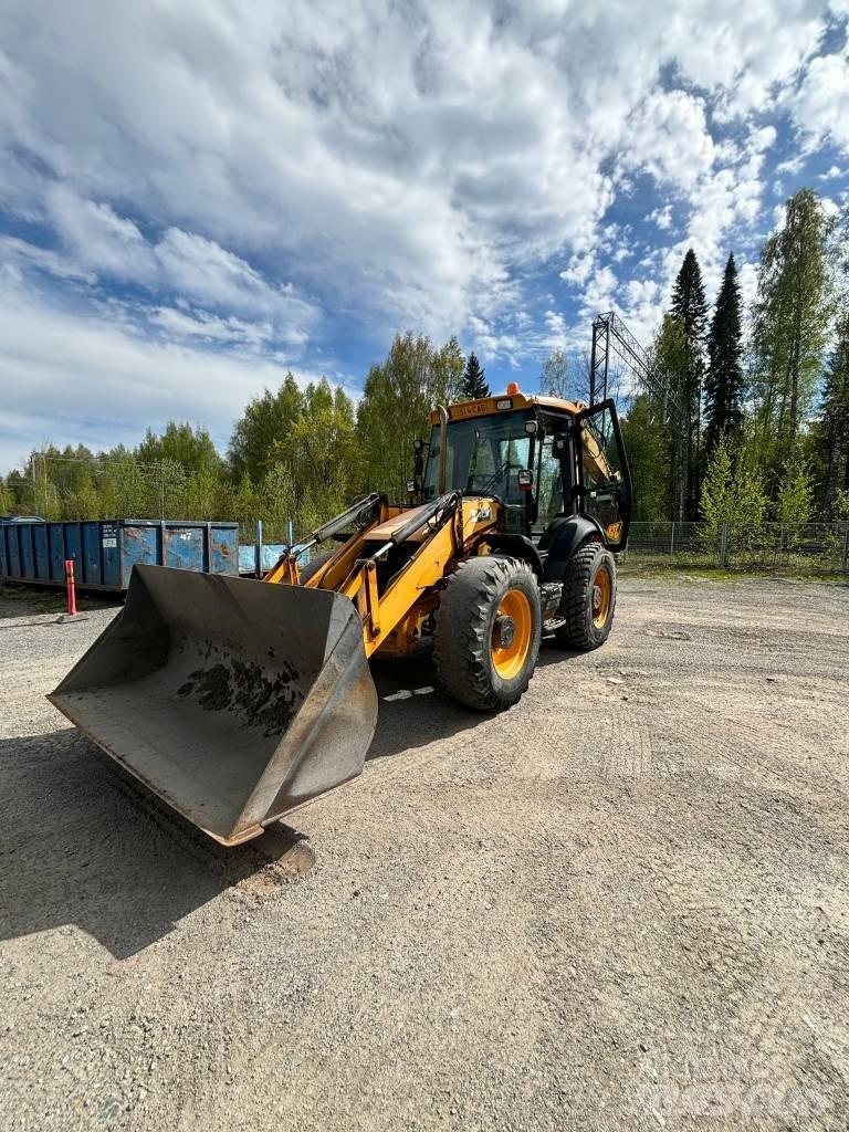 JCB 4 CX Backhoe loaders