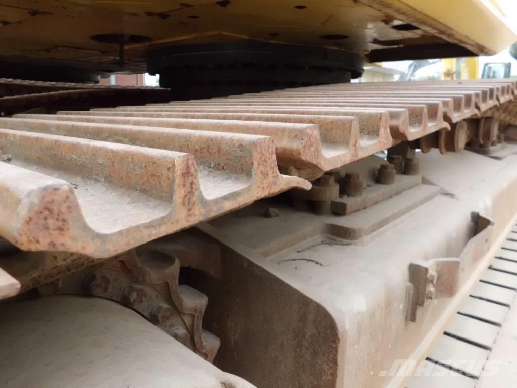 Komatsu PC 450 Crawler excavators