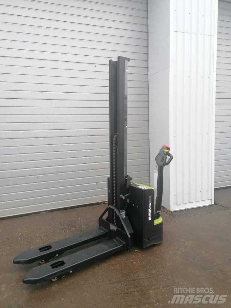 Clark WS10Mi Self propelled stackers