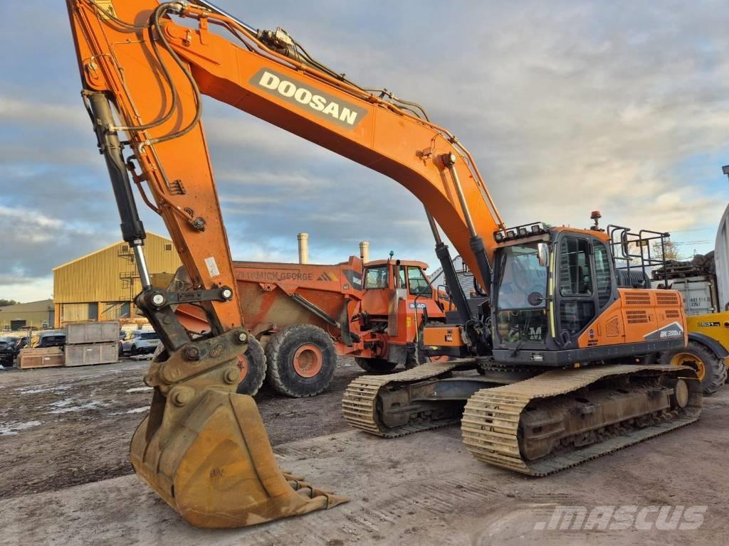 Doosan DX 300 LC 5 Crawler excavators