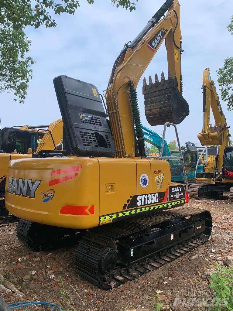 Sany SY 135C Midi excavators  7t - 12t