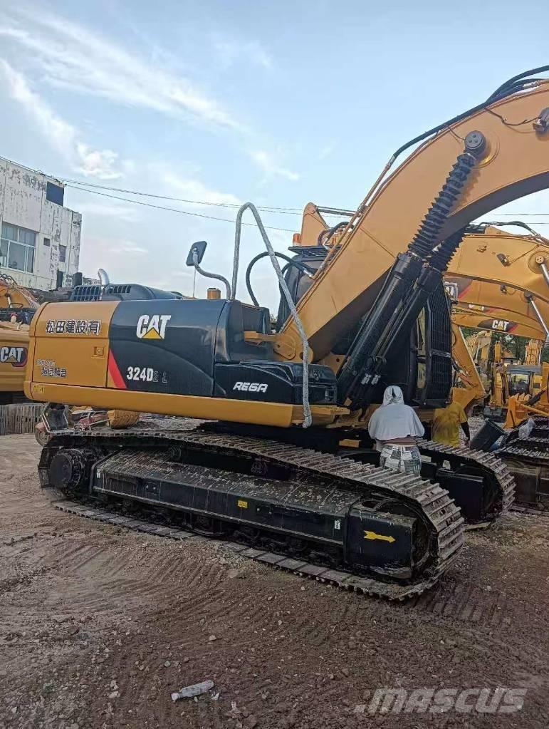 CAT 324 D2L Crawler excavators