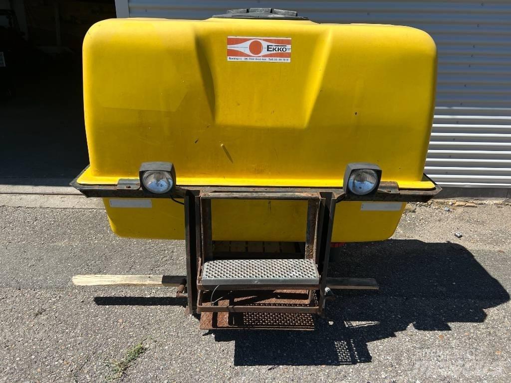 Ekko Front Tank Mounted sprayers
