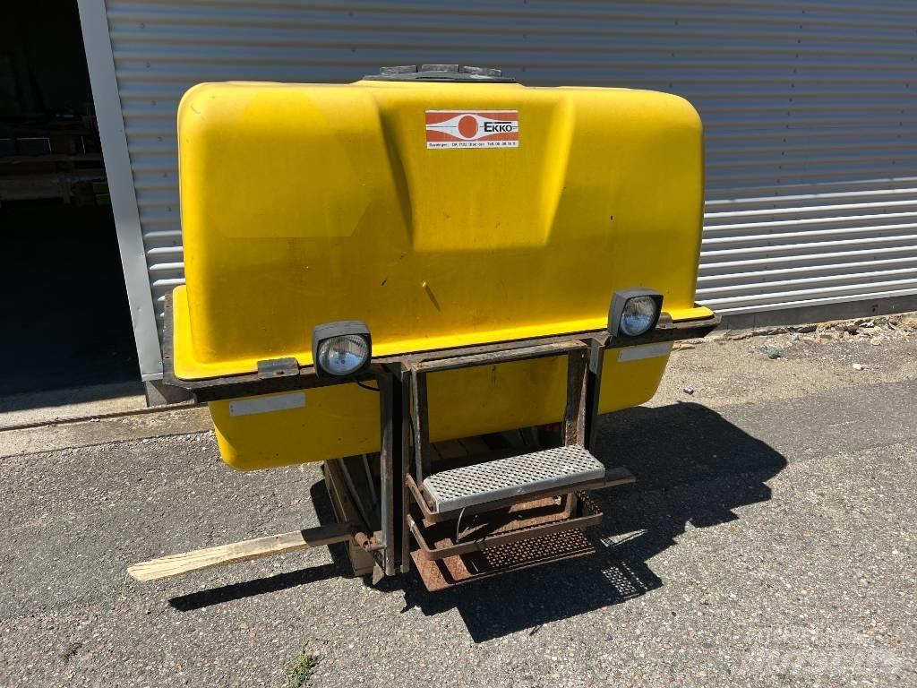 Ekko Front Tank Mounted sprayers