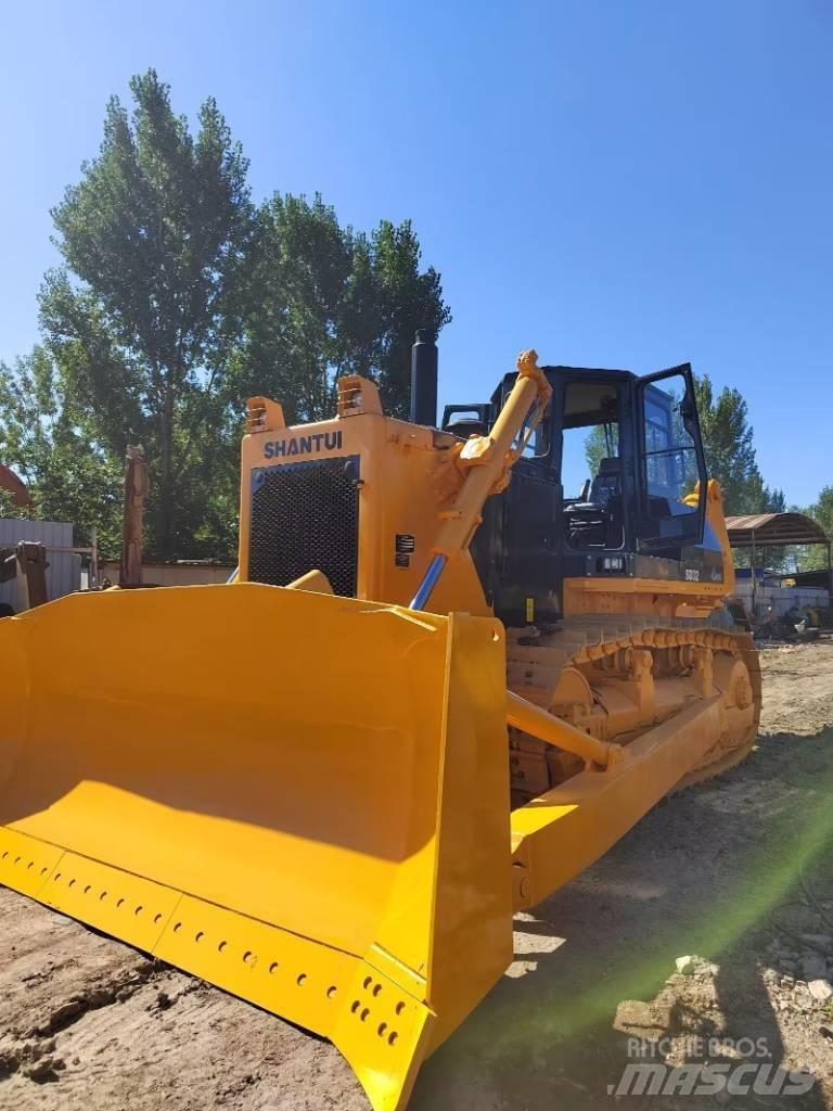 Shantui SD 32 Crawler dozers