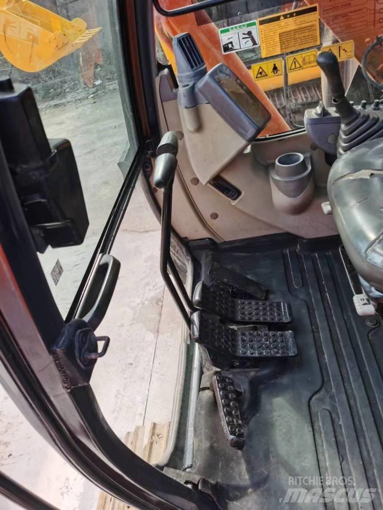 Hitachi ZX 70 Crawler excavators