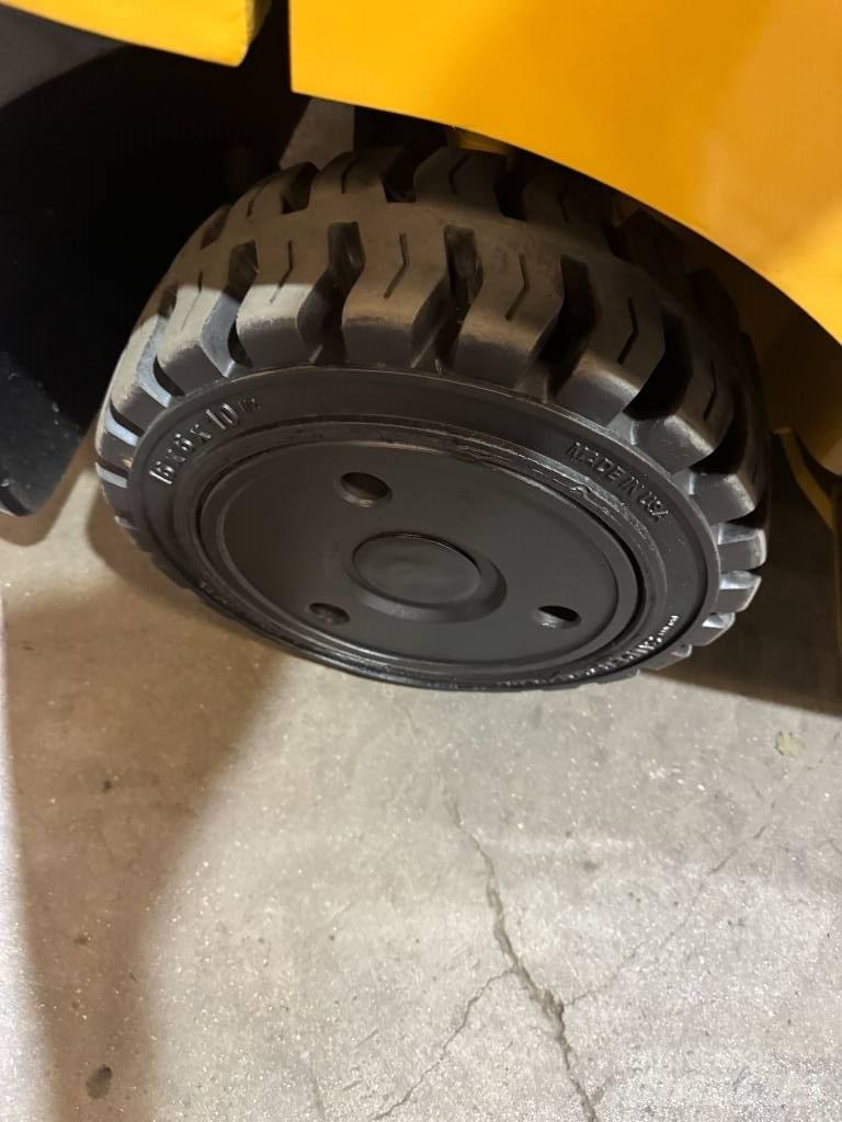 CAT FGC25N Forklift trucks - others
